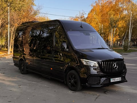Mercedes-Benz Sprinter VIP с водителем — микроавтобус для перевозки делегаций в Алматы